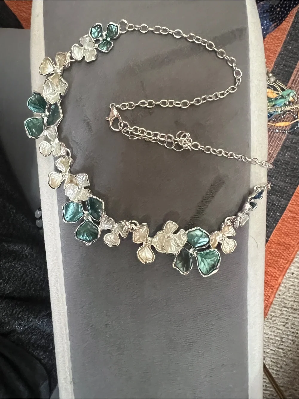 Vintage Style Silver Tone Green & Cream Enamel Flower Choker Necklace